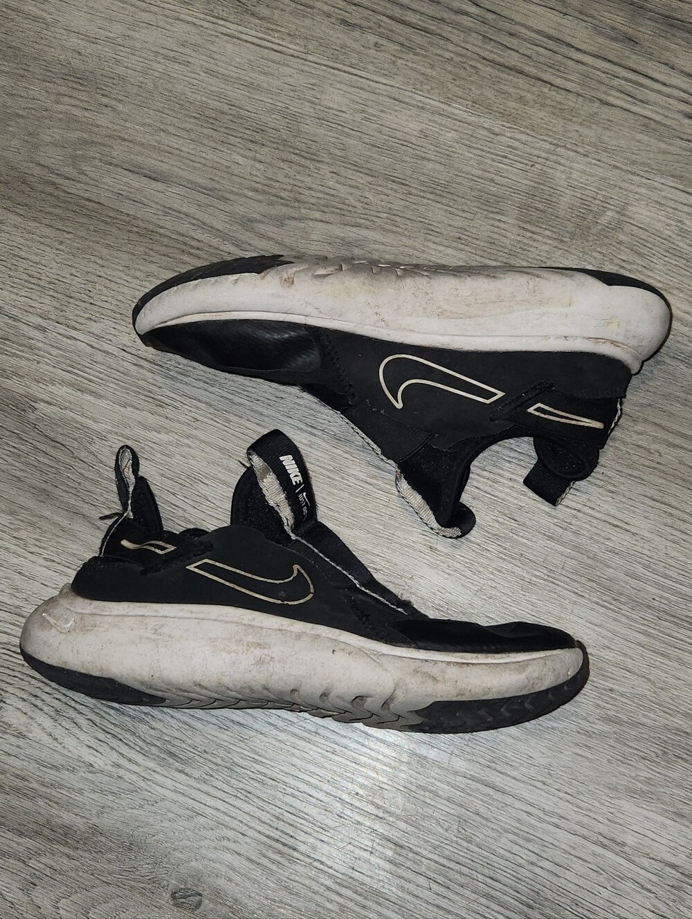 Nike Flex Runners Boys Casual Shoes | Black White | 2.5Y